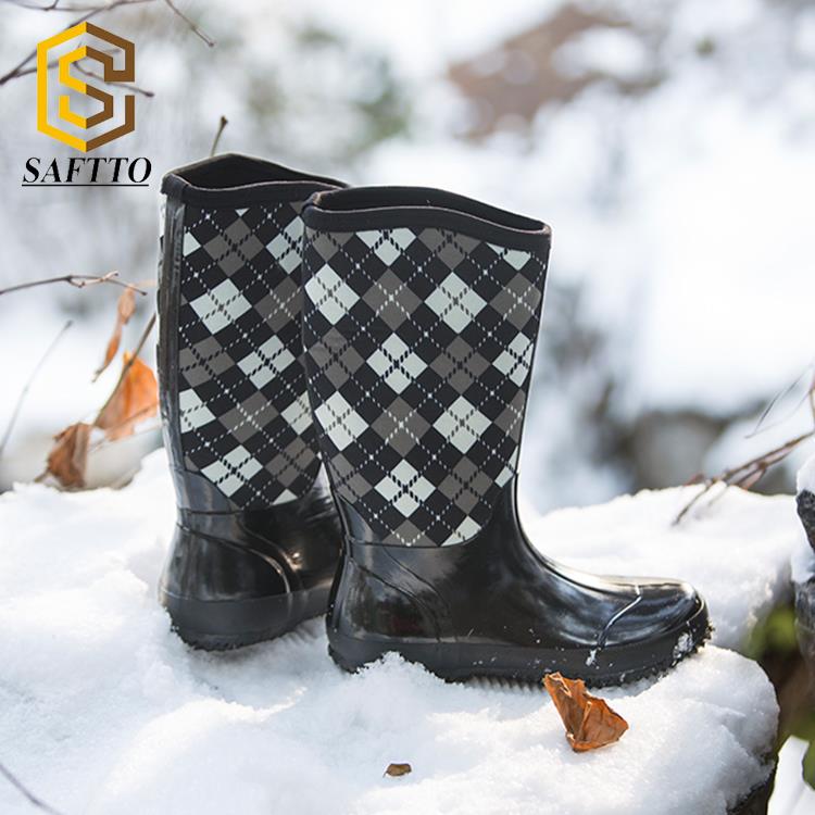 rubber snow boots.jpg