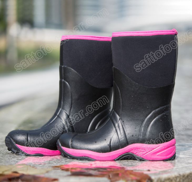 Αντιολισθητικές λαστιχένιες αδιάβροχες μπότες